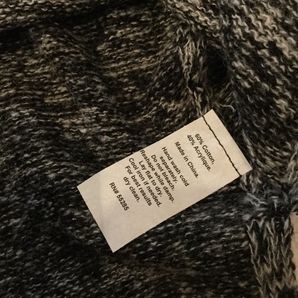 EXPRESS Chunky Sweater - Picture 8 of 8